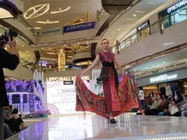 Hari Batik Nasional 1